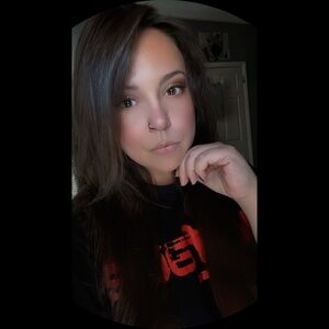 Meet your Posher, Corinne